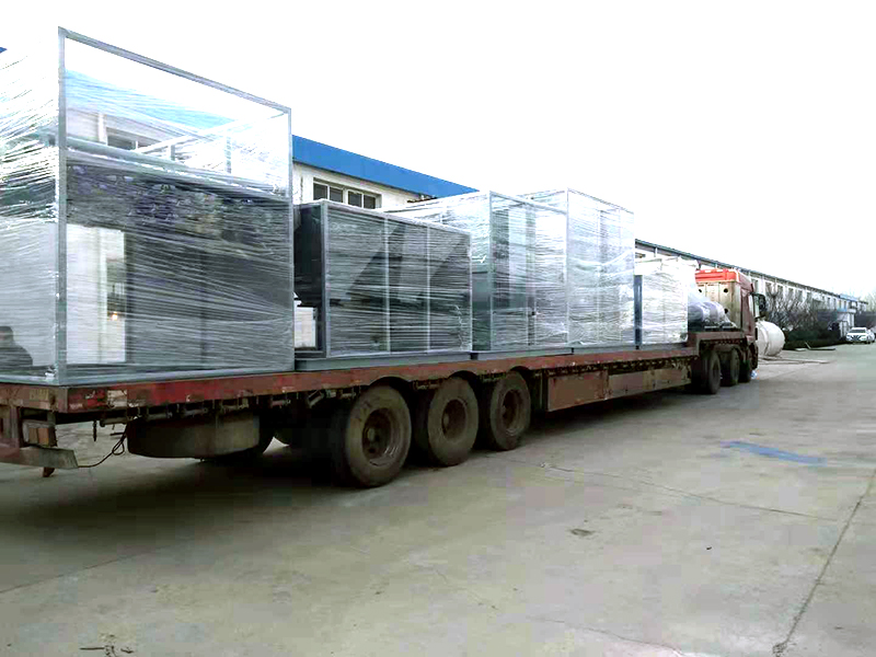 焊接除塵設(shè)備廠家，焊接車間整體通風(fēng)系統(tǒng)設(shè)備發(fā)貨