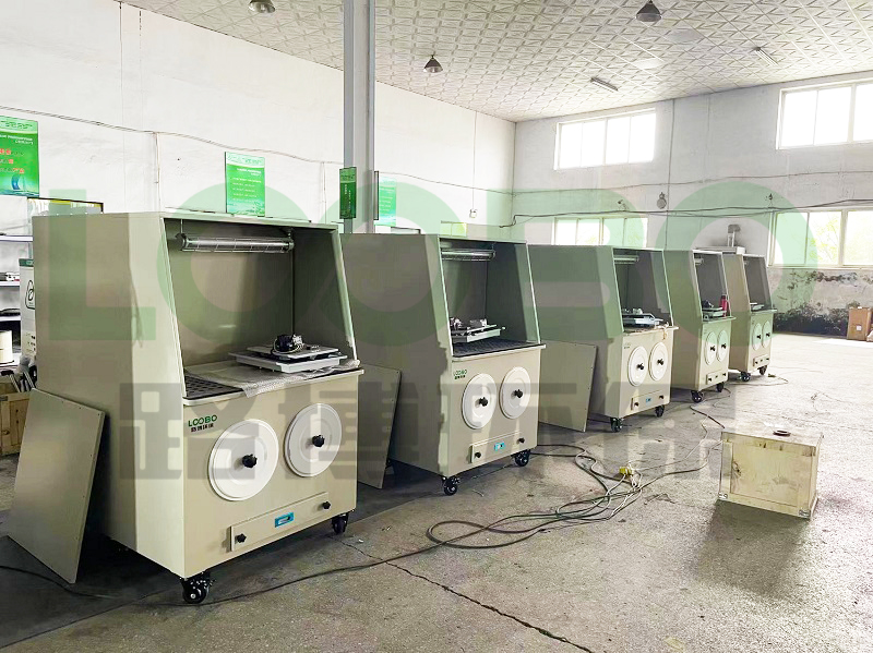 打磨車間怎么除塵？安裝一臺打磨除塵工作臺事半功倍